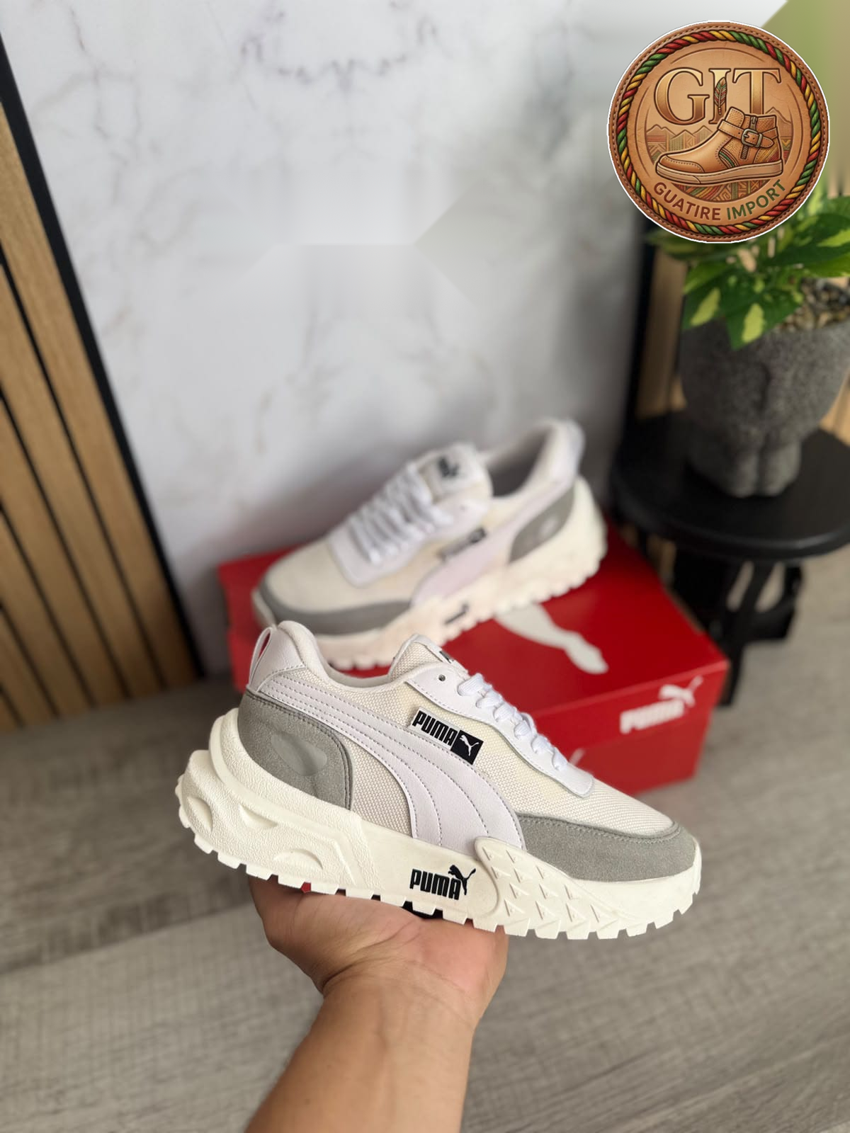 DISPONIBLE