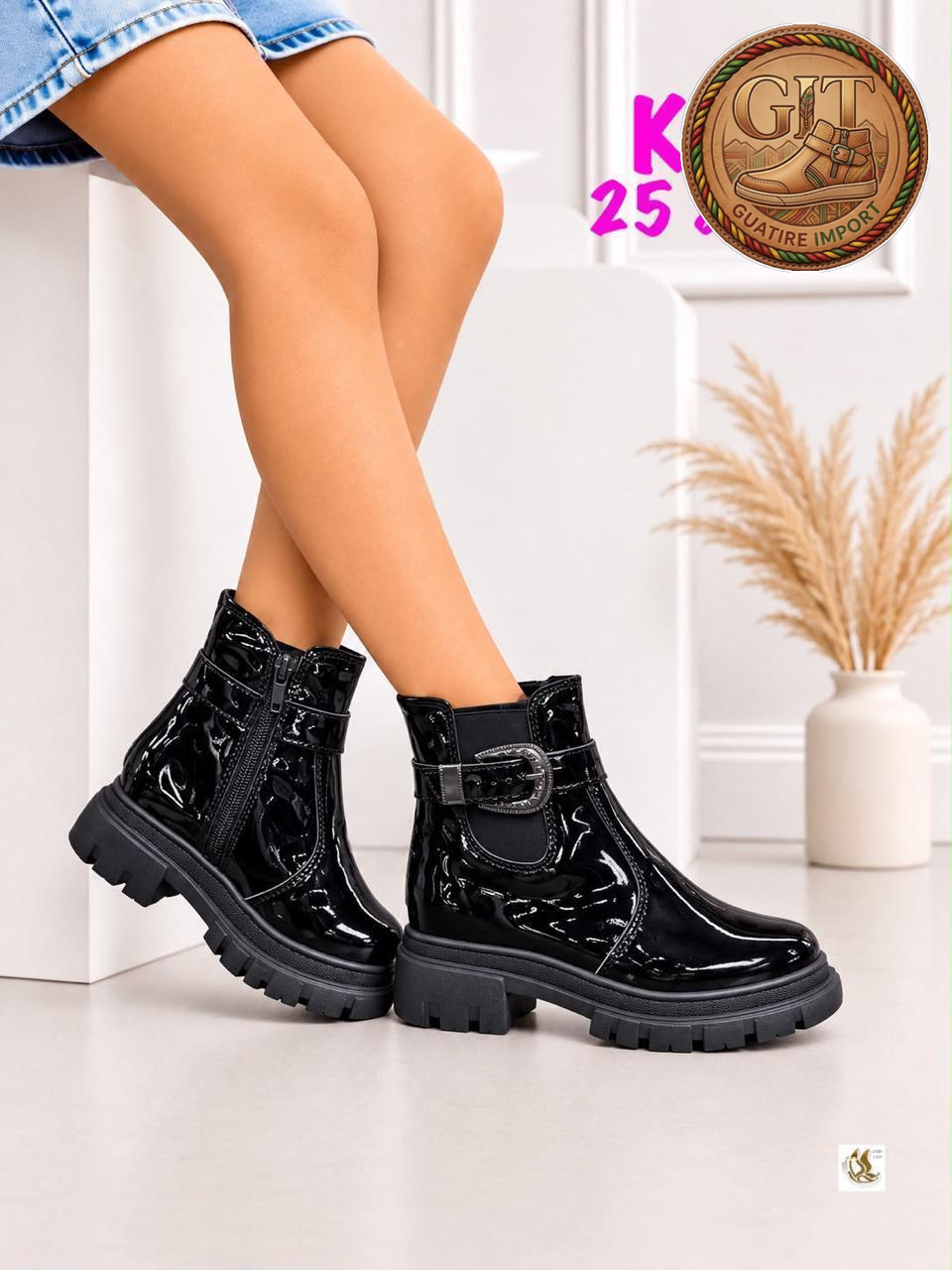 Diseñado para resaltar cualquier look, este botín combina elegancia, comodidad y tendencia en un solo diseño. Su silueta - Image 2