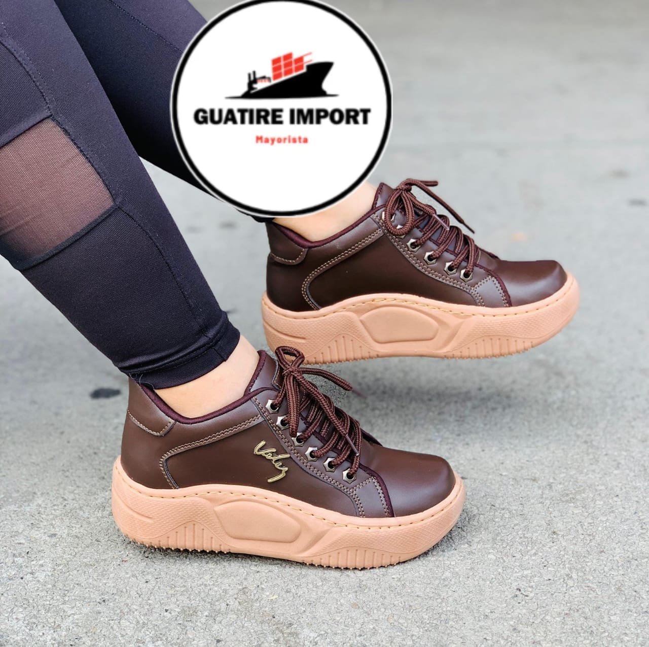 BOTA DISPONIBLE VÉLEZ