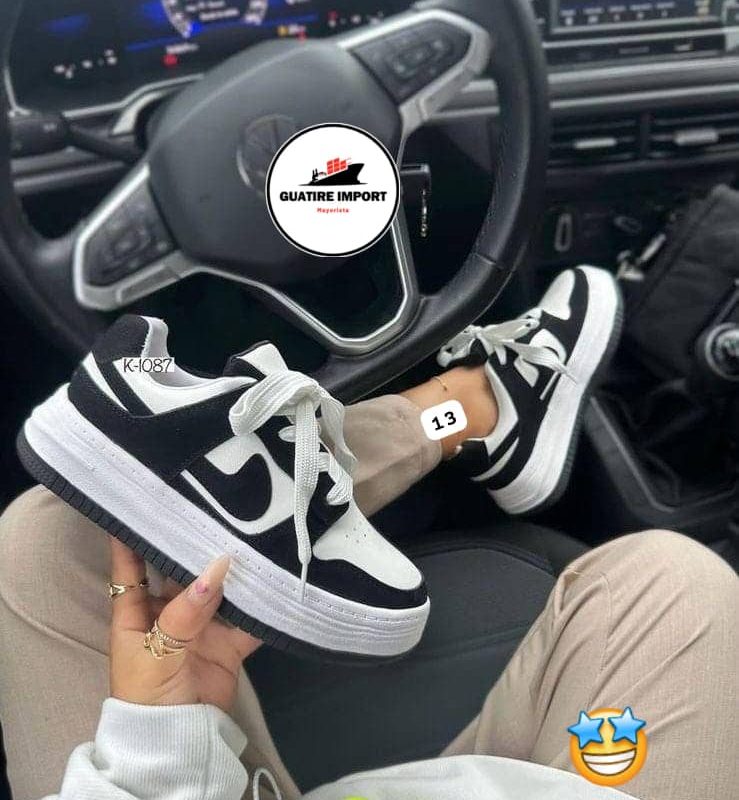 NIKE DAMA